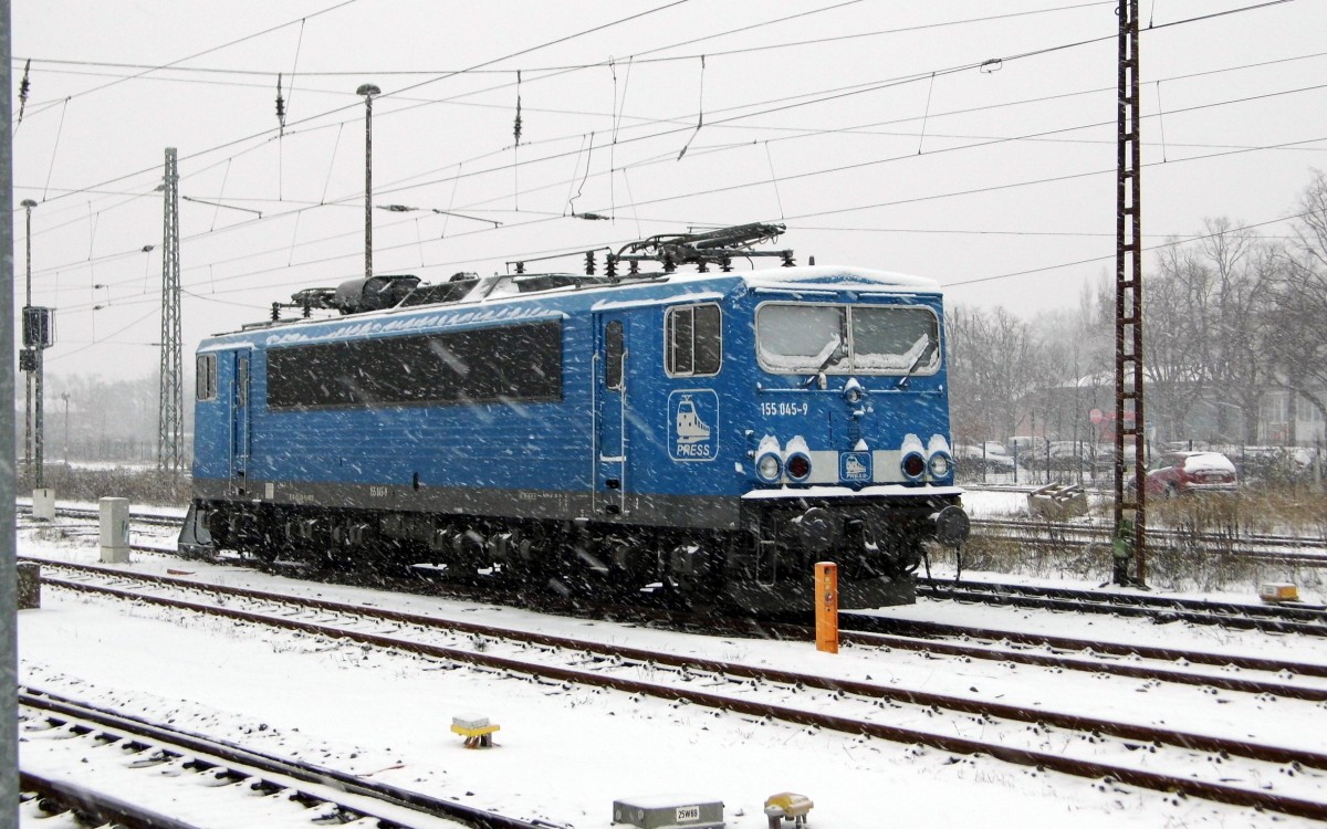 Am 05.01.2016 war die 155 045-9 von der Press Stendal abgestellt .