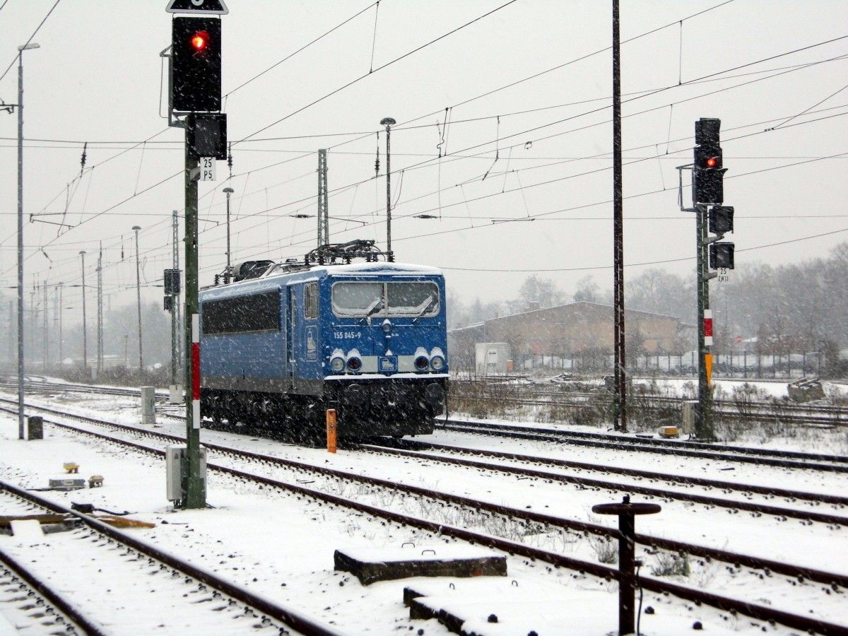 Am 05.01.2016 war die 155 045-9 von der Press Stendal abgestellt .