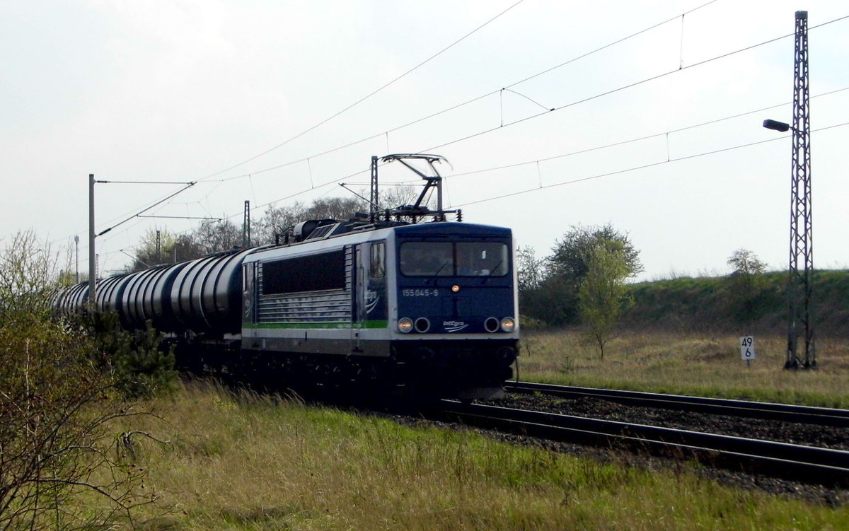 Am 13.04.2016 kam die  155 045-9 von der IntEgro (Press) aus der Richtung Magdeburg nach Demker und fuhr weiter in Richtung Stendal .