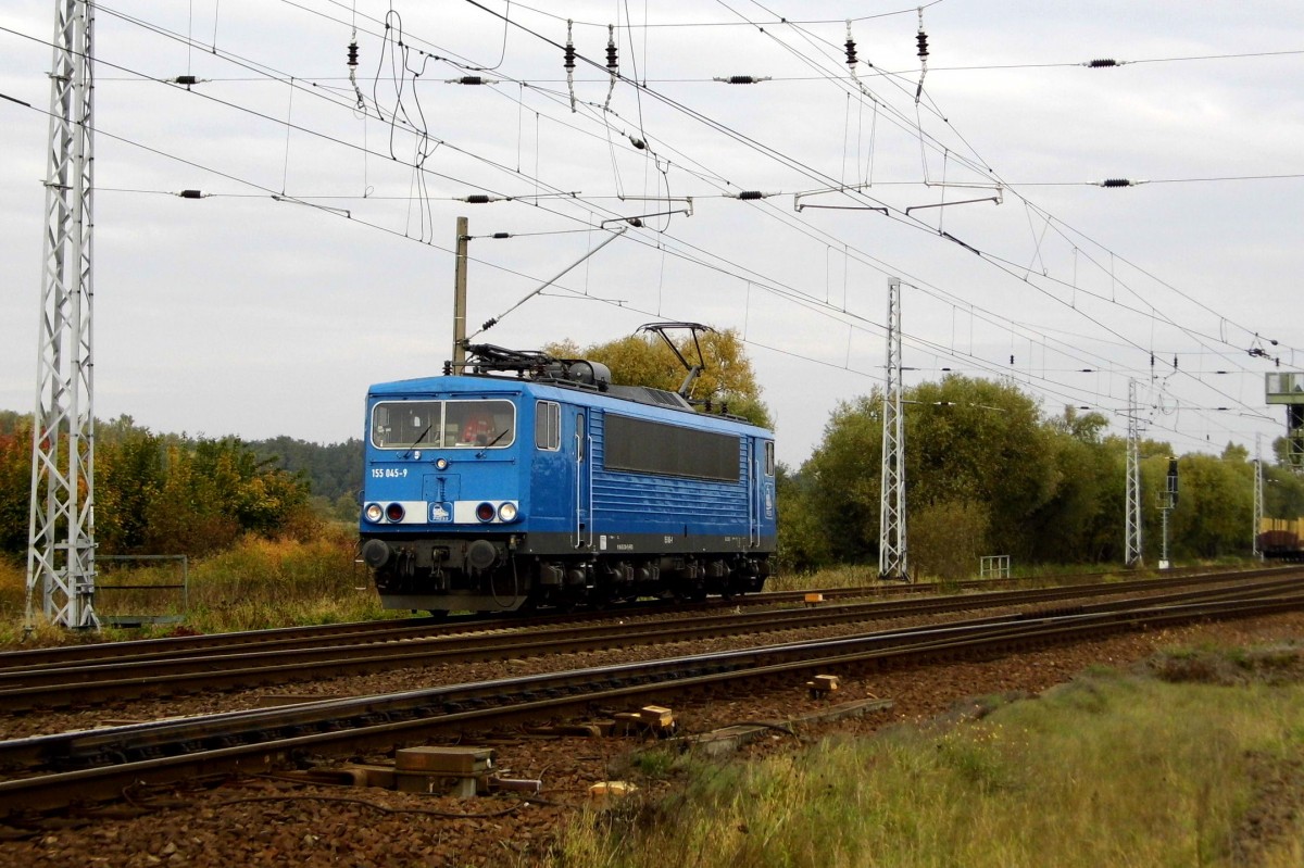 Am 18.10.2015 Rangierfahrt von der 155 045-9 von der Press in Borstel .
