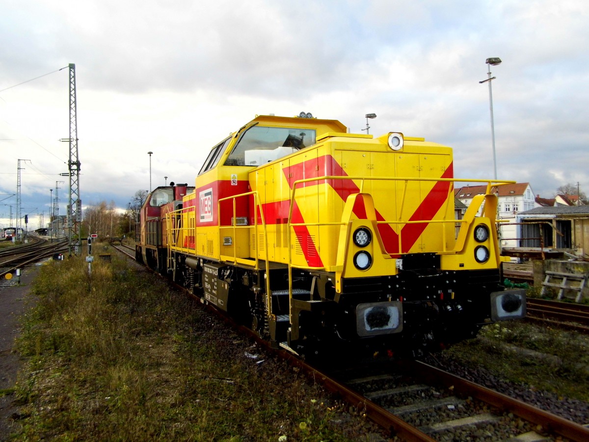 Am 22.11.2015 waren die 1002 006-7 von der MEG (ALS) und die 214 013-5 von der ALS Stendal abgestellt .