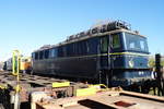 Am 13.10.2018 stand die DP 51 (  142 157-7) von der EGP – Eisenbahngesellschaft Potsdam, im Historischen Lokschuppen Wittenberge ,